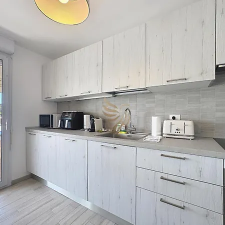 Serenity Getaway-4 People-wifi-terrace-garage Appartamento Saint-Raphaël