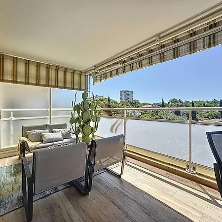 Serenity Getaway-4 People-wifi-terrace-garage Lejlighed *